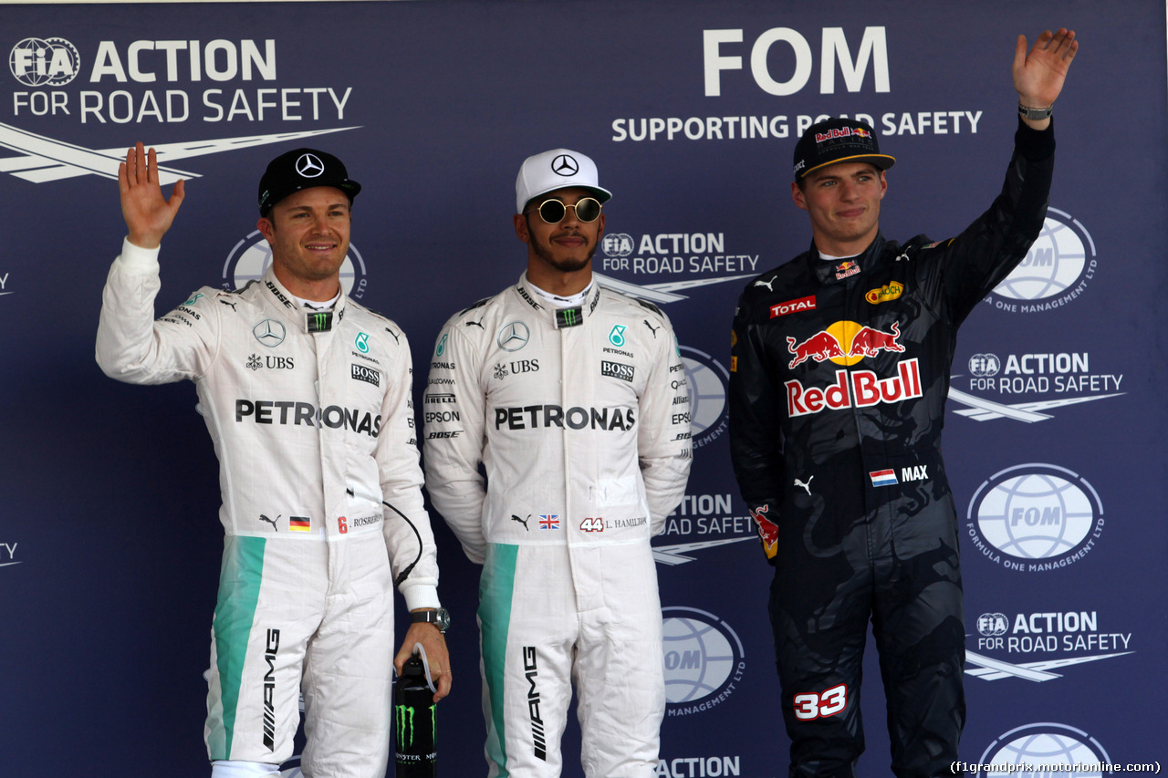 GP MESSICO, 29.10.2016 - Qualifiche, secondo Nico Rosberg (GER) Mercedes AMG F1 W07 Hybrid, Lewis Hamilton (GBR) Mercedes AMG F1 W07 Hybrid pole position e terzo Max Verstappen (NED) Red Bull Racing RB12