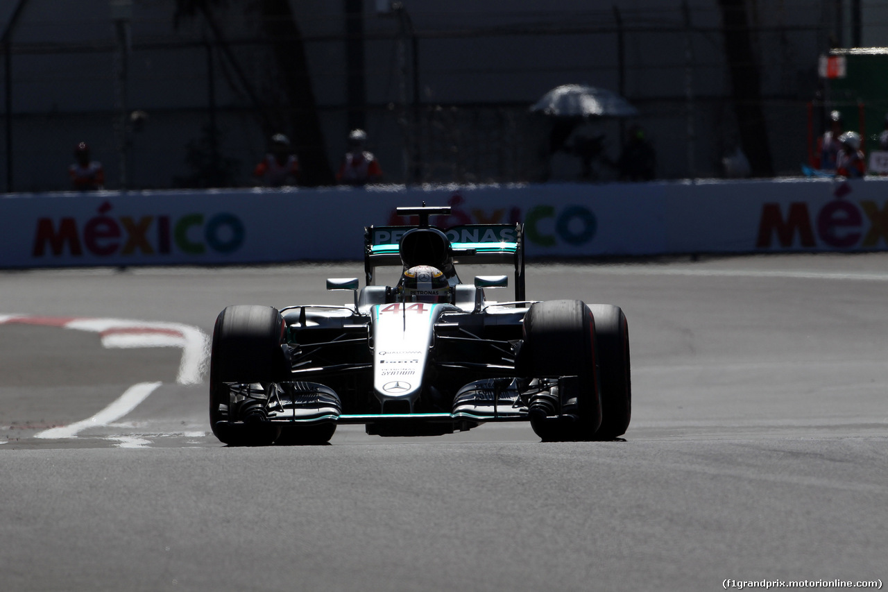 GP MESSICO, 29.10.2016 - Qualifiche, Lewis Hamilton (GBR) Mercedes AMG F1 W07 Hybrid