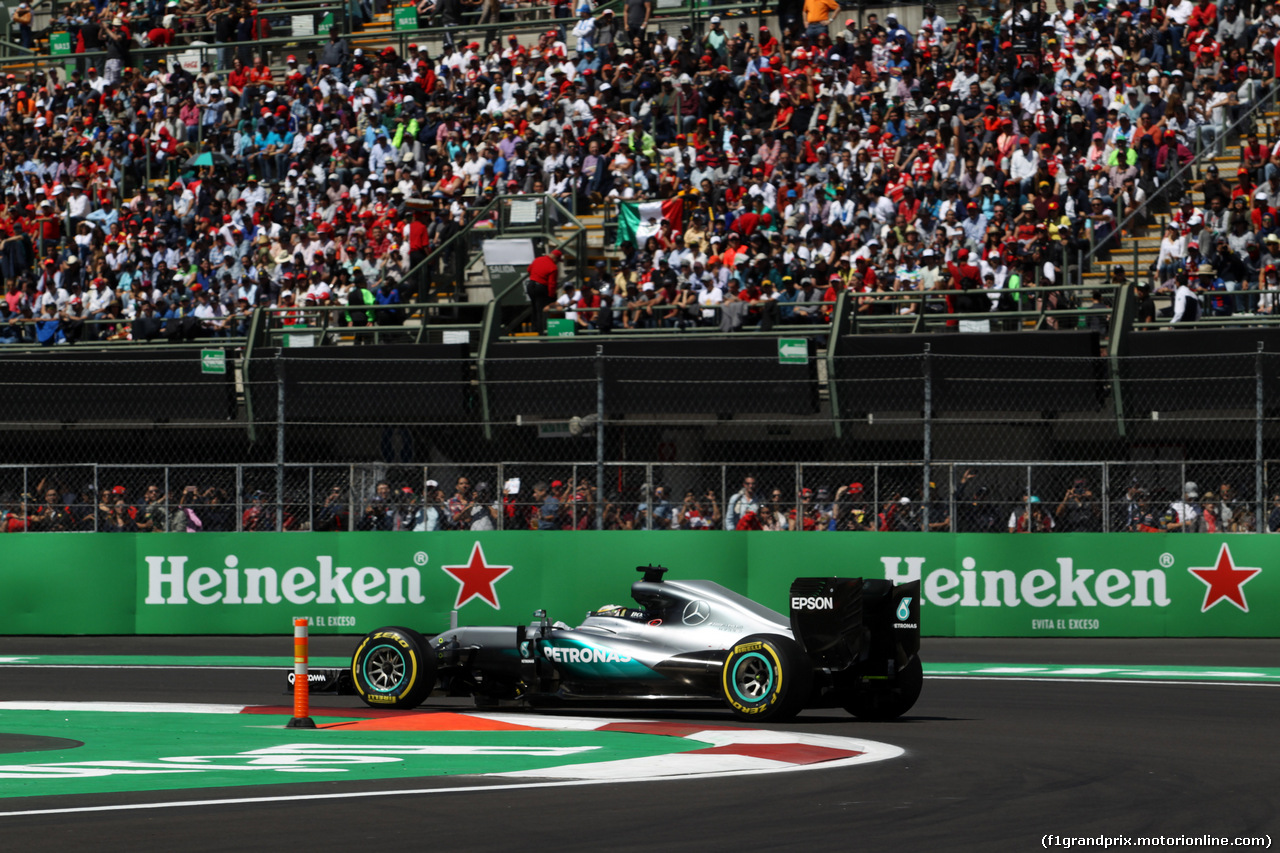 GP MESSICO, 29.10.2016 - Qualifiche, Lewis Hamilton (GBR) Mercedes AMG F1 W07 Hybrid