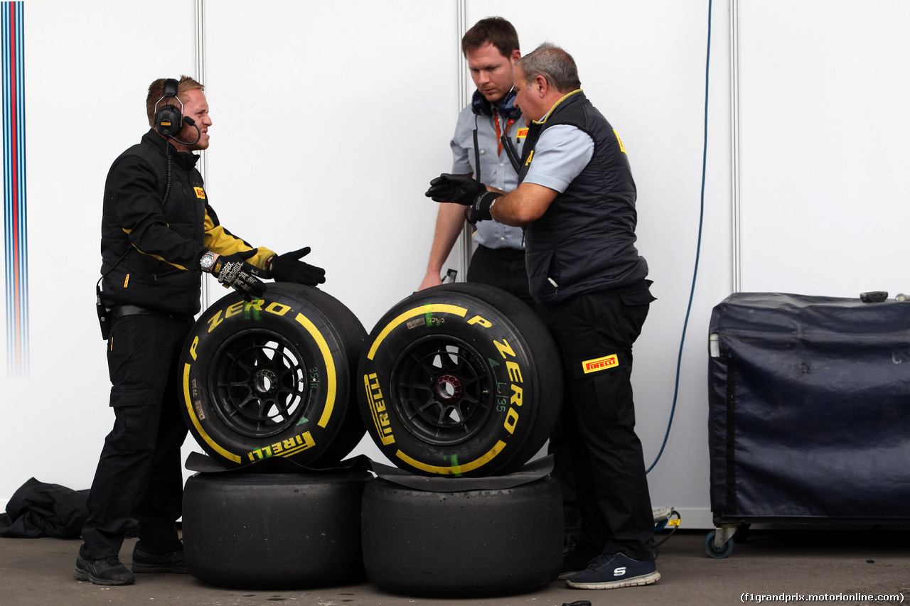 GP MESSICO, 28.10.2016 - Prove Libere 1, Pirelli Tyres