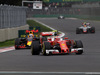 GP MESSICO, 28.10.2016 - Free Practice 1, Kimi Raikkonen (FIN) Ferrari SF16-H davanti a Daniel Ricciardo (AUS) Red Bull Racing RB12