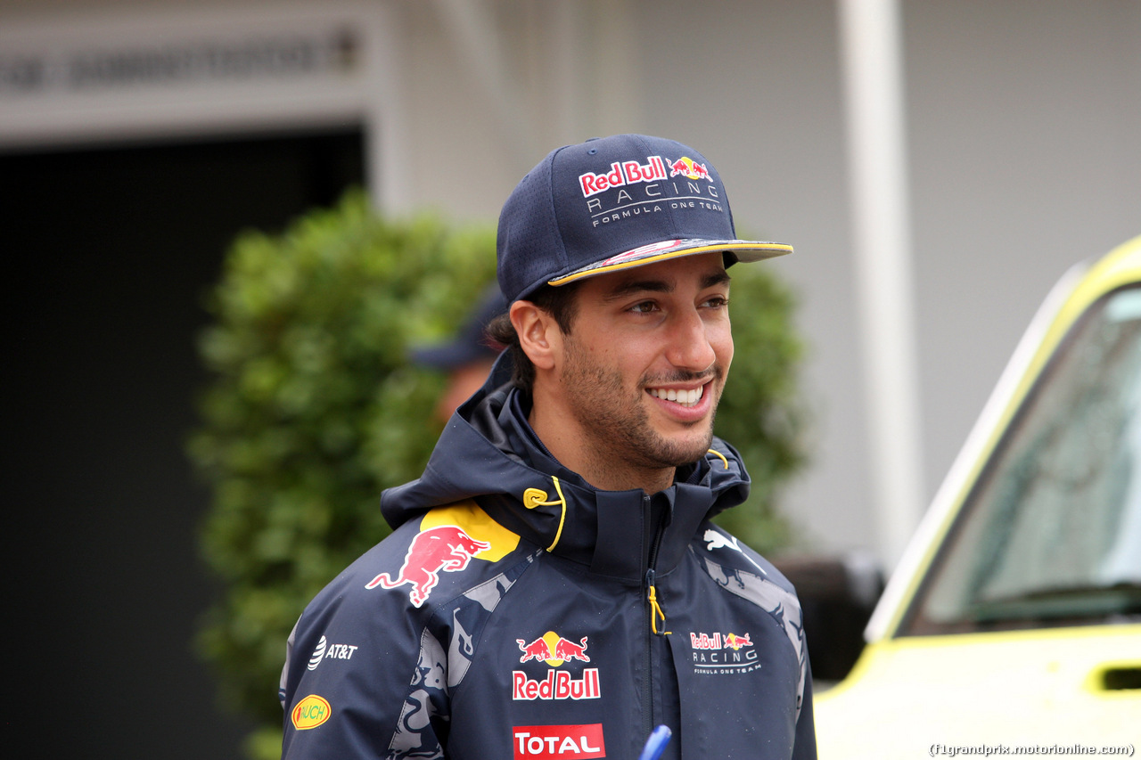 GP MONACO, 29.05.2016 - Daniel Ricciardo (AUS) Red Bull Racing RB12