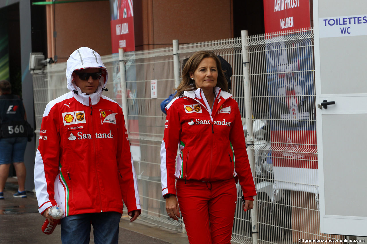 GP MONACO, 29.05.2016 - Kimi Raikkonen (FIN) Ferrari SF16-H e Stefania Boccoli (ITA) Ferrari PR Officer