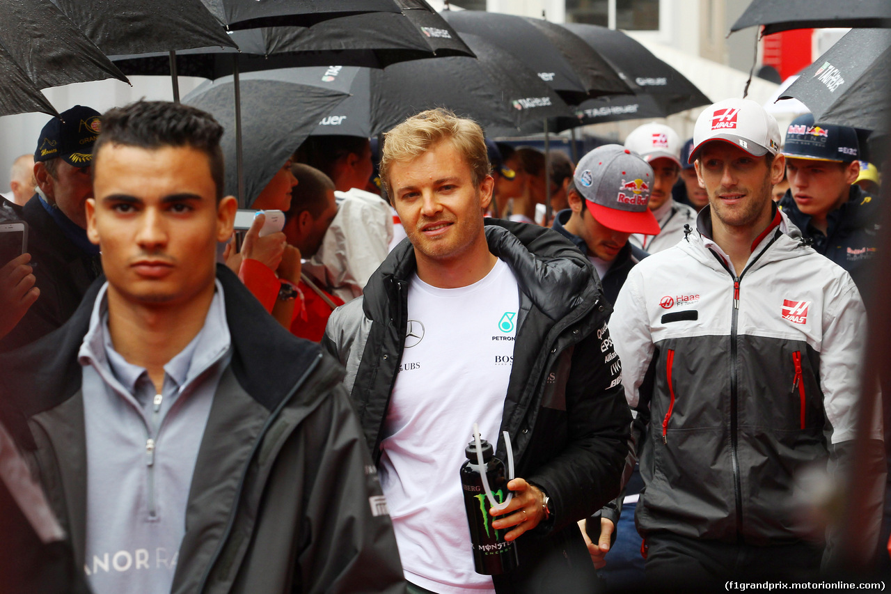 GP MONACO, 29.05.2016 - Pascal Wehrlein (GER) Manor Racing MRT05, Nico Rosberg (GER) Mercedes AMG F1 W07 Hybrid e Romain Grosjean (FRA) Haas F1 Team VF-16