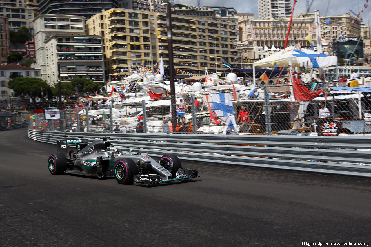 GP MONACO, 29.05.2016 - Gara, Lewis Hamilton (GBR) Mercedes AMG F1 W07 Hybrid