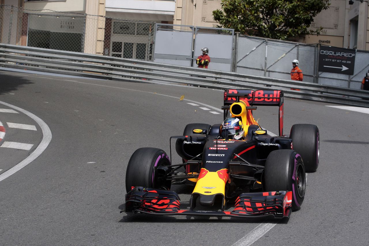 GP MONACO, 26.05.2016 - Prove Libere 1, Daniel Ricciardo (AUS) Red Bull Racing RB12