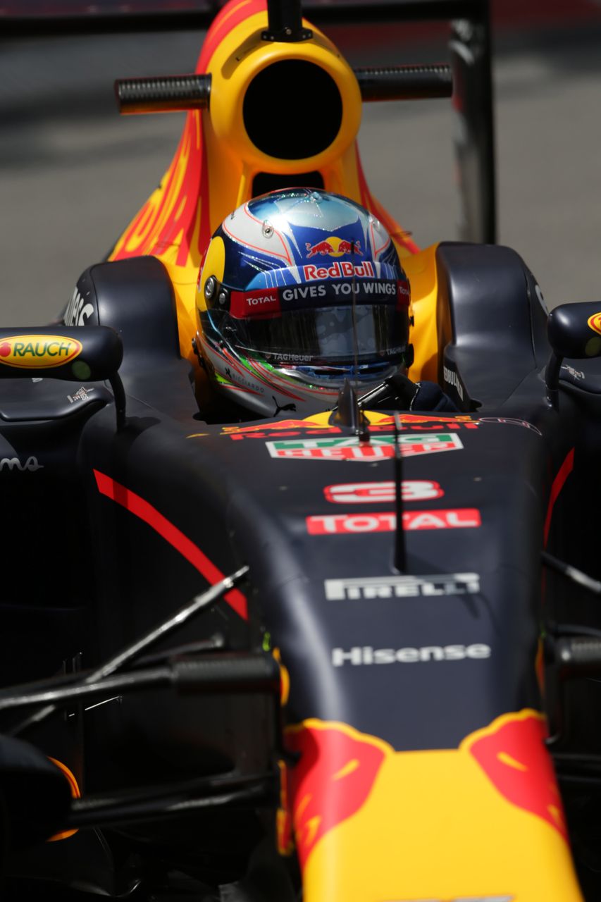 GP MONACO, 26.05.2016 - Prove Libere 1, Daniel Ricciardo (AUS) Red Bull Racing RB12
