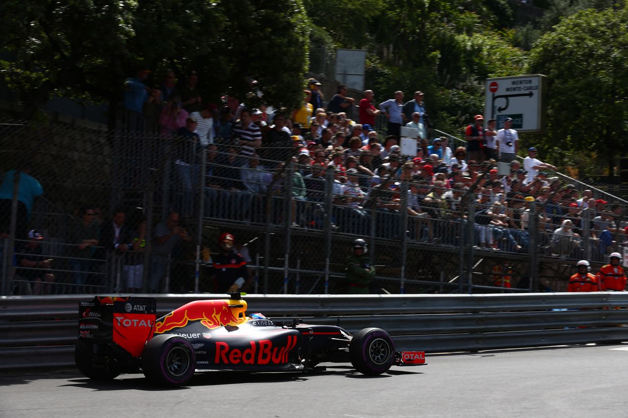 GP MONACO, 26.05.2016 - Prove Libere 1, Daniel Ricciardo (AUS) Red Bull Racing RB12