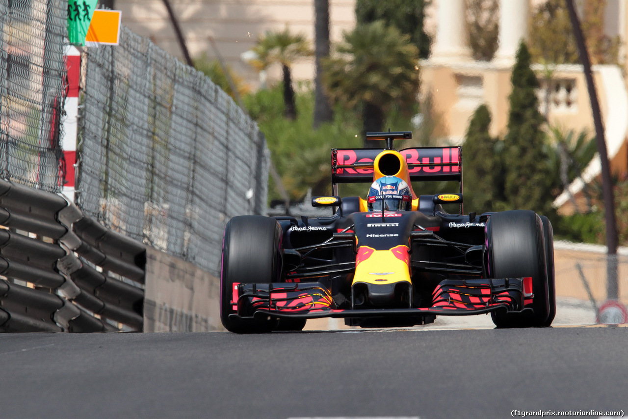 GP MONACO, 28.05.2016 - Prove Libere 3, Daniel Ricciardo (AUS) Red Bull Racing RB12