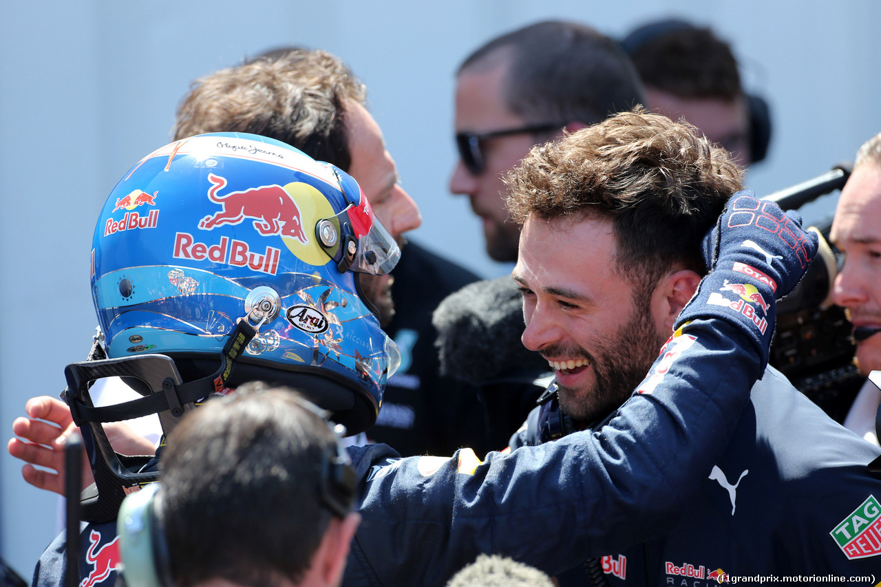 GP MONACO, 28.05.2016 - Qualifiche, Daniel Ricciardo (AUS) Red Bull Racing RB12 pole position