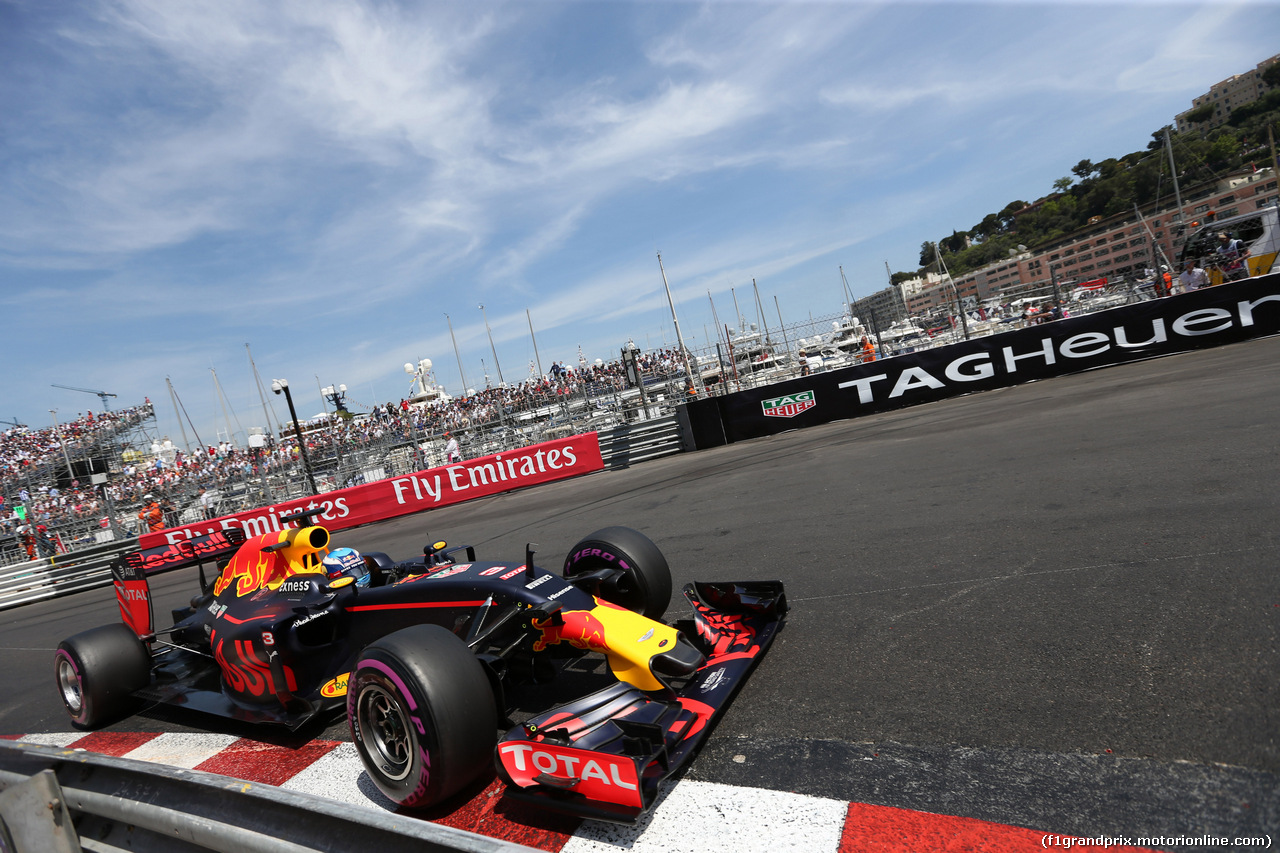 GP MONACO, 28.05.2016 - Qualifiche, Daniel Ricciardo (AUS) Red Bull Racing RB12