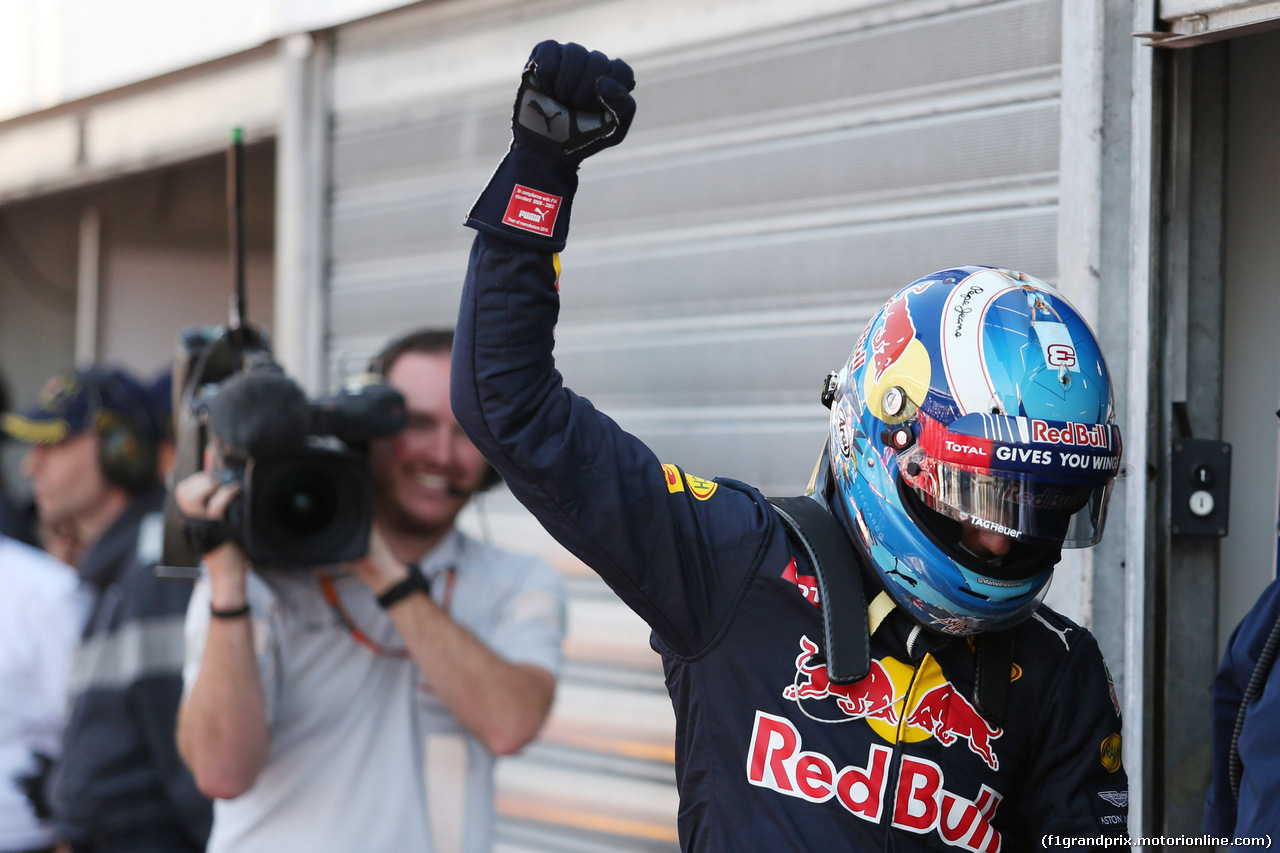 GP MONACO, 28.05.2016 - Qualifiche, Daniel Ricciardo (AUS) Red Bull Racing RB12 pole position