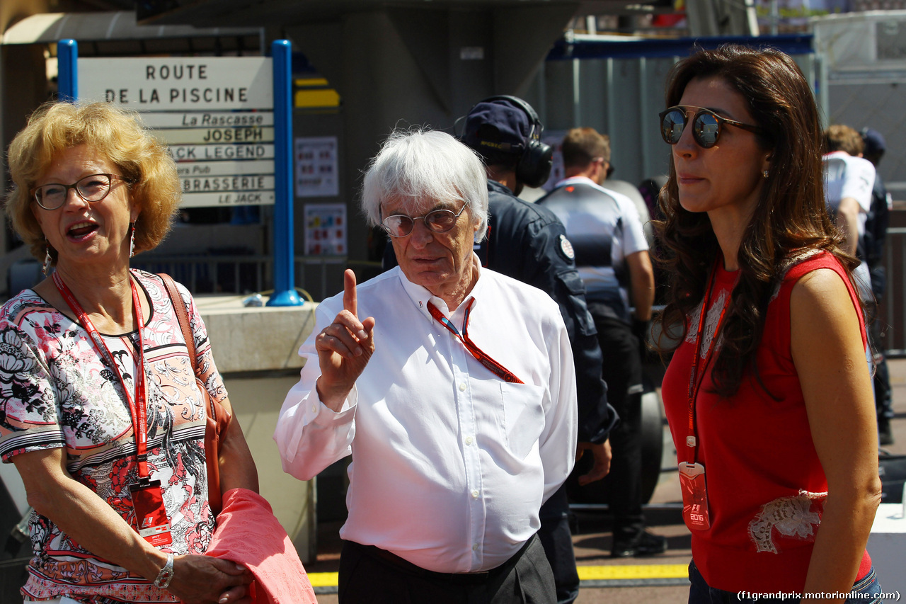 GP MONACO, 28.05.2016 - Qualifiche, Bernie Ecclestone (GBR), President e CEO of FOM e sua moglie Fabiana Flosi (BRA)