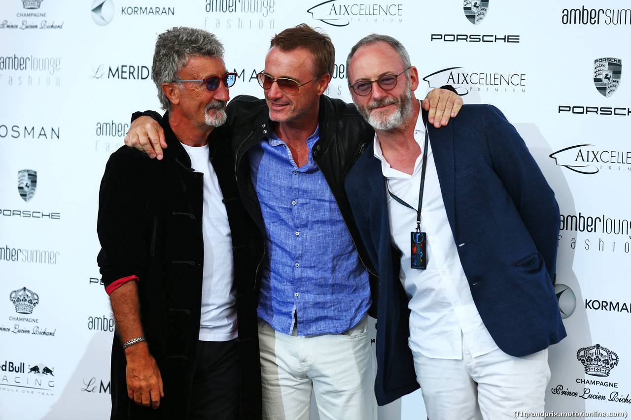 GP MONACO, (L to R): Eddie Jordan (IRE) BBC Television Pundit with Eddie Irvine (GBR) e Liam Cunningham (IRE) Actor at the Amber Lounge Fashion Show.
27.05.2016.