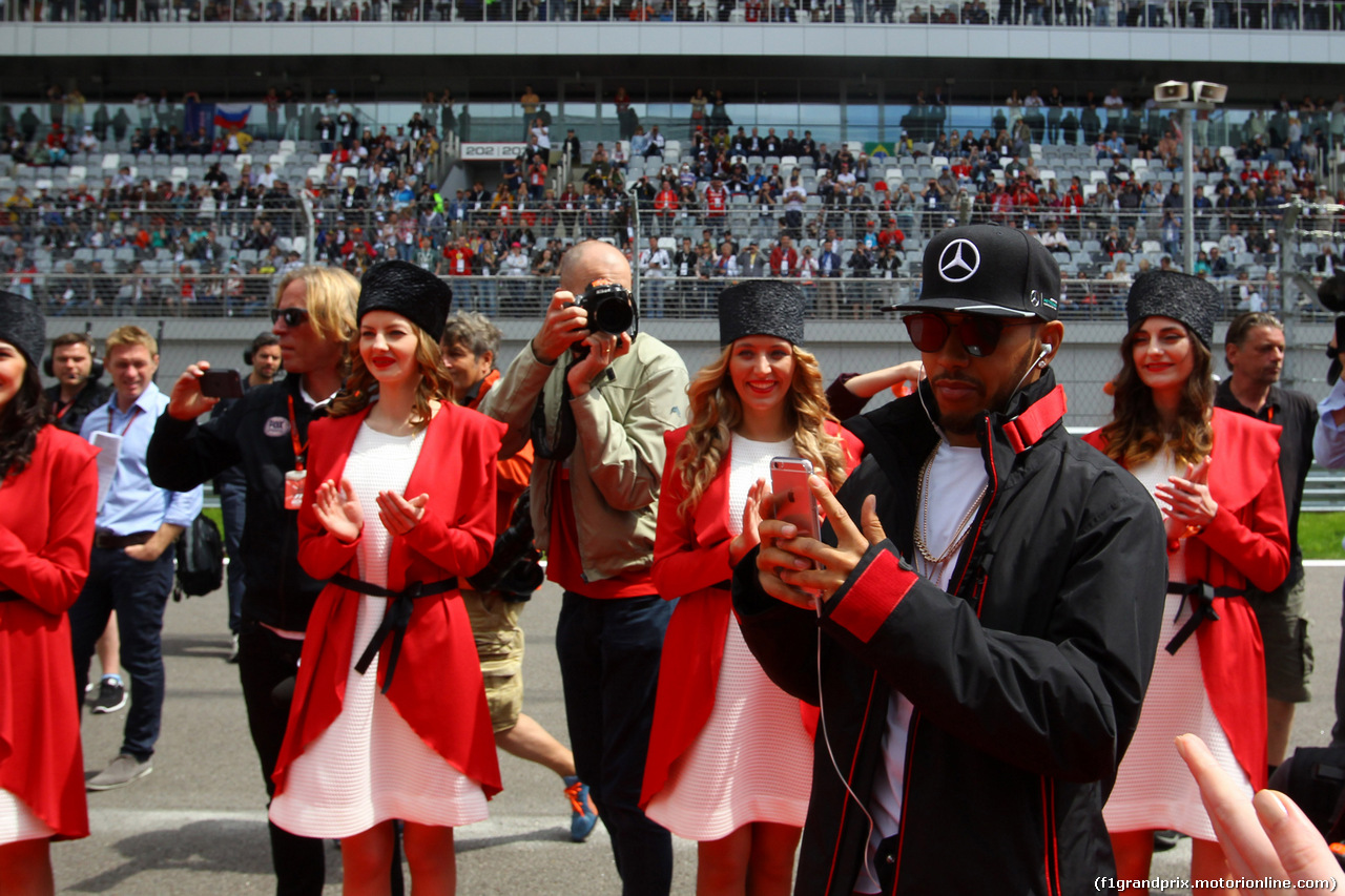 GP RUSSIA, 01.05.2016 - Lewis Hamilton (GBR) Mercedes AMG F1 W07 Hybrid