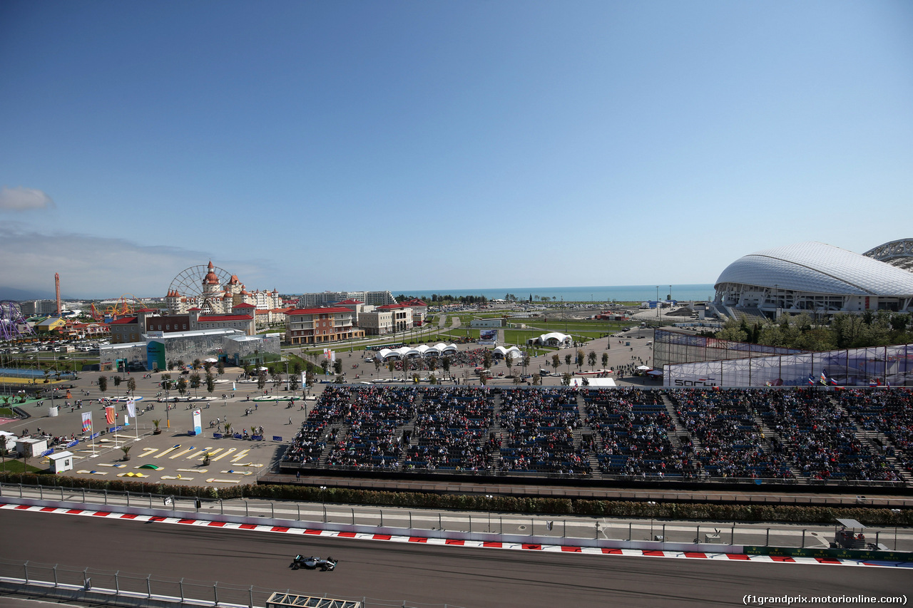 GP RUSSIA, 01.05.2016 - Gara, Lewis Hamilton (GBR) Mercedes AMG F1 W07 Hybrid