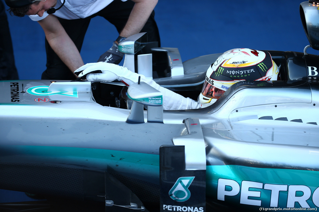 GP RUSSIA, 01.05.2016 - Gara, Lewis Hamilton (GBR) Mercedes AMG F1 W07 Hybrid