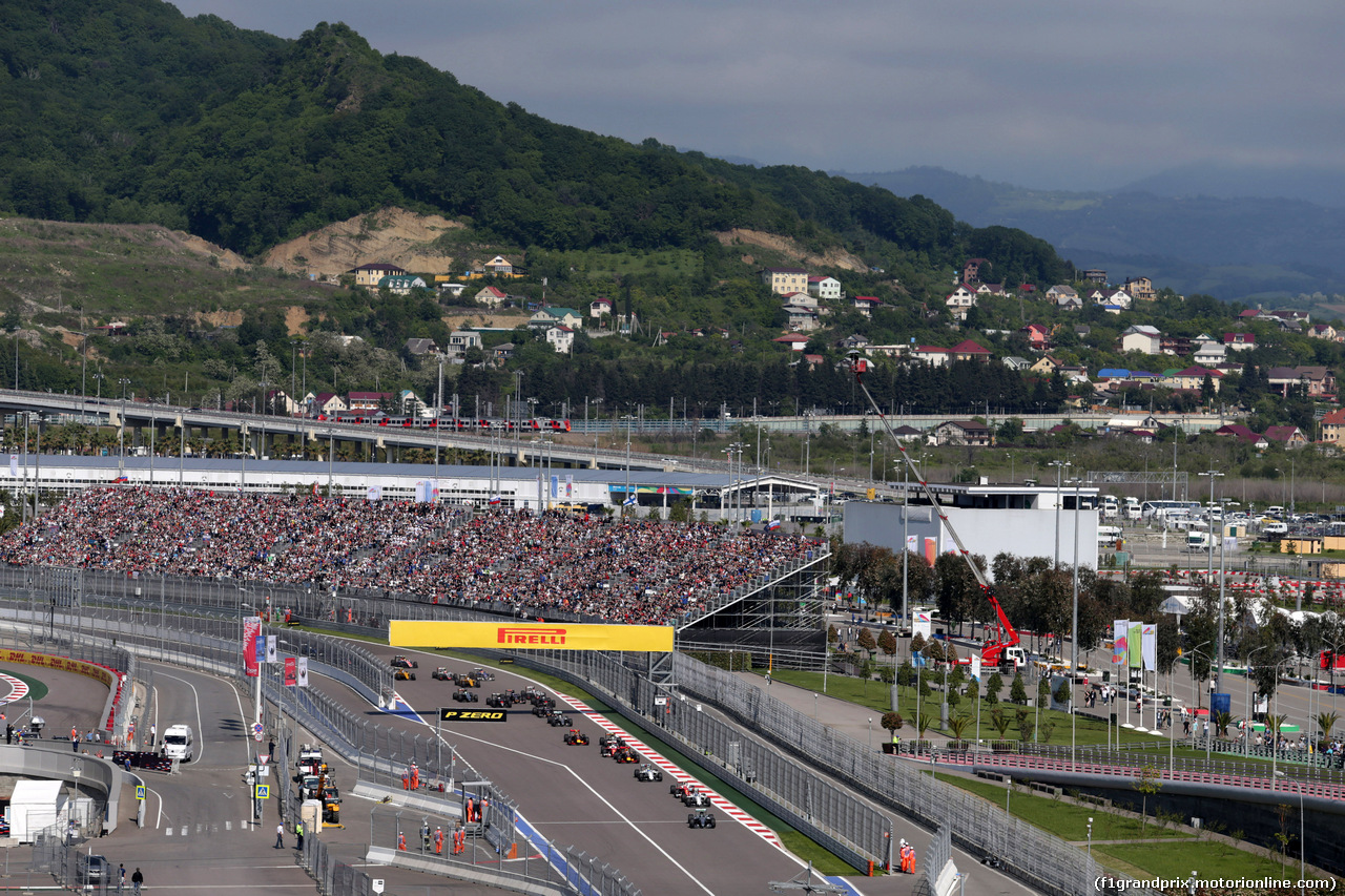 GP RUSSIA, 01.05.2016 - Gara, Start of the race