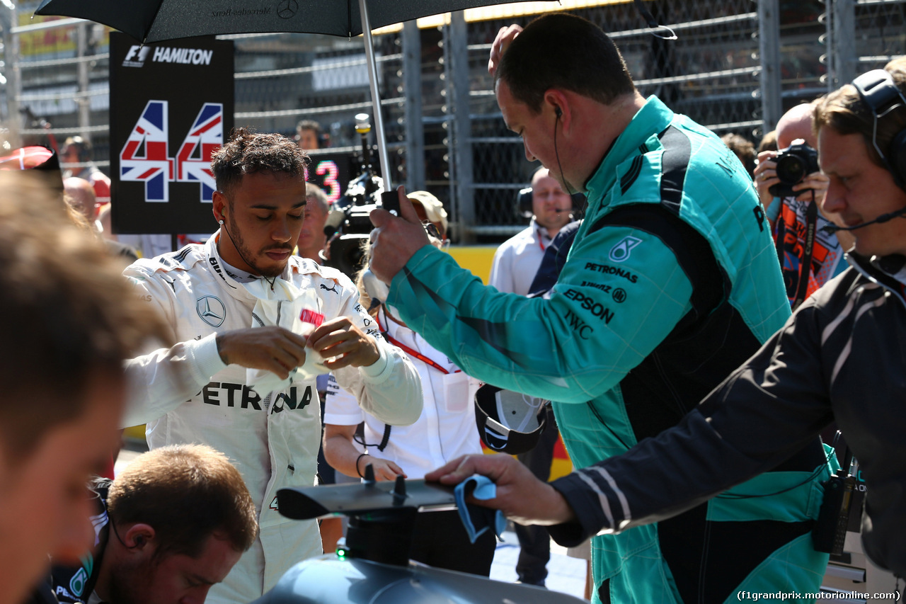 GP RUSSIA, 01.05.2016 - Gara, Lewis Hamilton (GBR) Mercedes AMG F1 W07 Hybrid