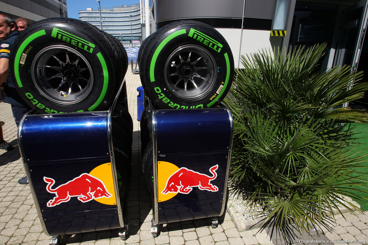 GP RUSSIA, 28.04.2016 - Pirelli Tyres e OZ Wheels