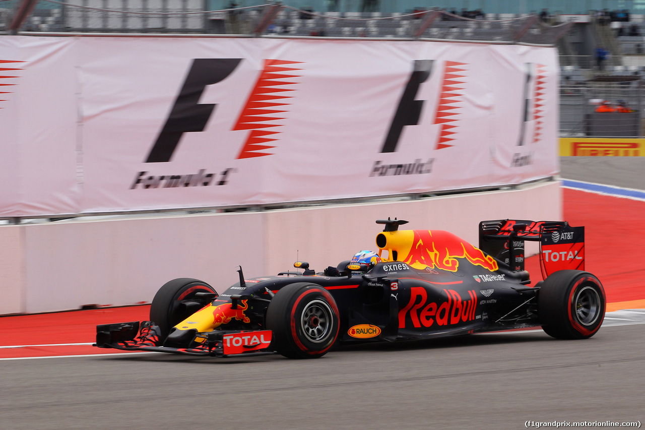 GP RUSSIA, 30.04.2016 - Prove Libere 3, Daniel Ricciardo (AUS) Red Bull Racing RB12