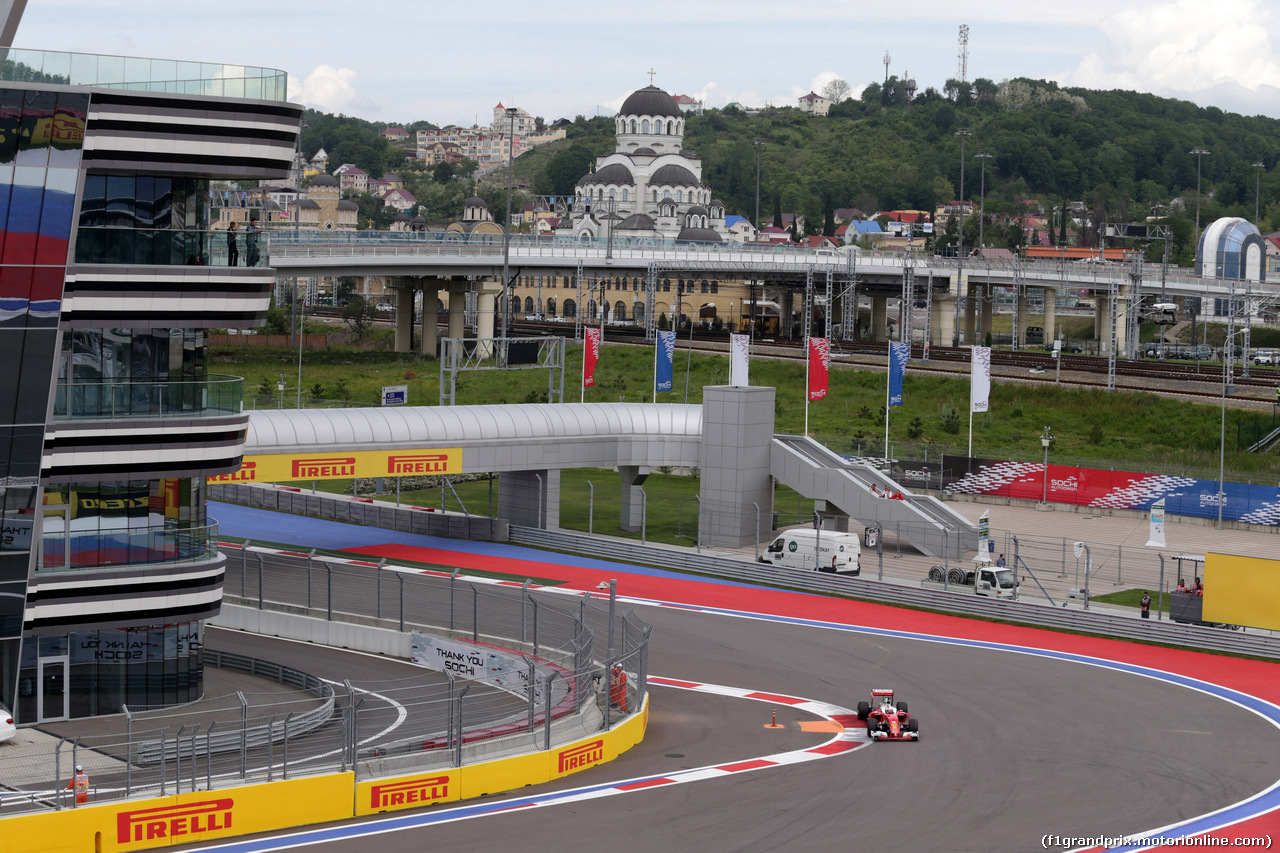 GP RUSSIA, 30.04.2016 - Prove Libere 3, Sebastian Vettel (GER) Ferrari SF16-H