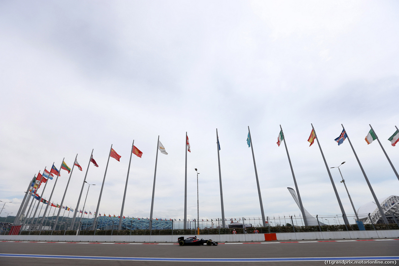 GP RUSSIA, 30.04.2016 - Prove Libere 3, Jenson Button (GBR)  McLaren Honda MP4-31