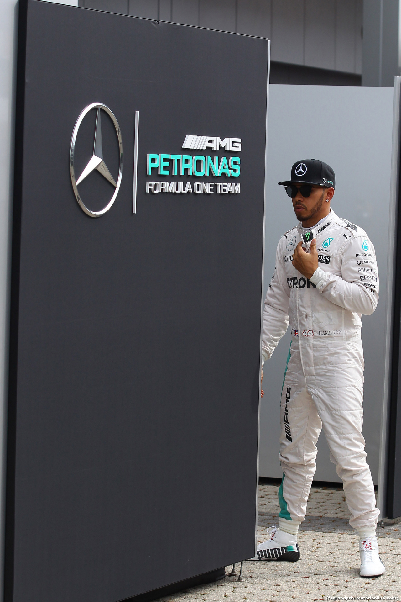 GP RUSSIA, 30.04.2016 - Qualifiche, Lewis Hamilton (GBR) Mercedes AMG F1 W07 Hybrid