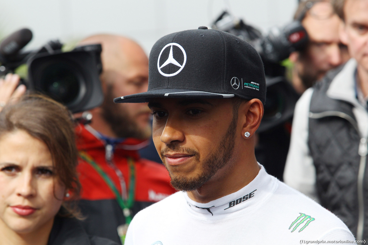 GP RUSSIA, 30.04.2016 - Qualifiche, Lewis Hamilton (GBR) Mercedes AMG F1 W07 Hybrid