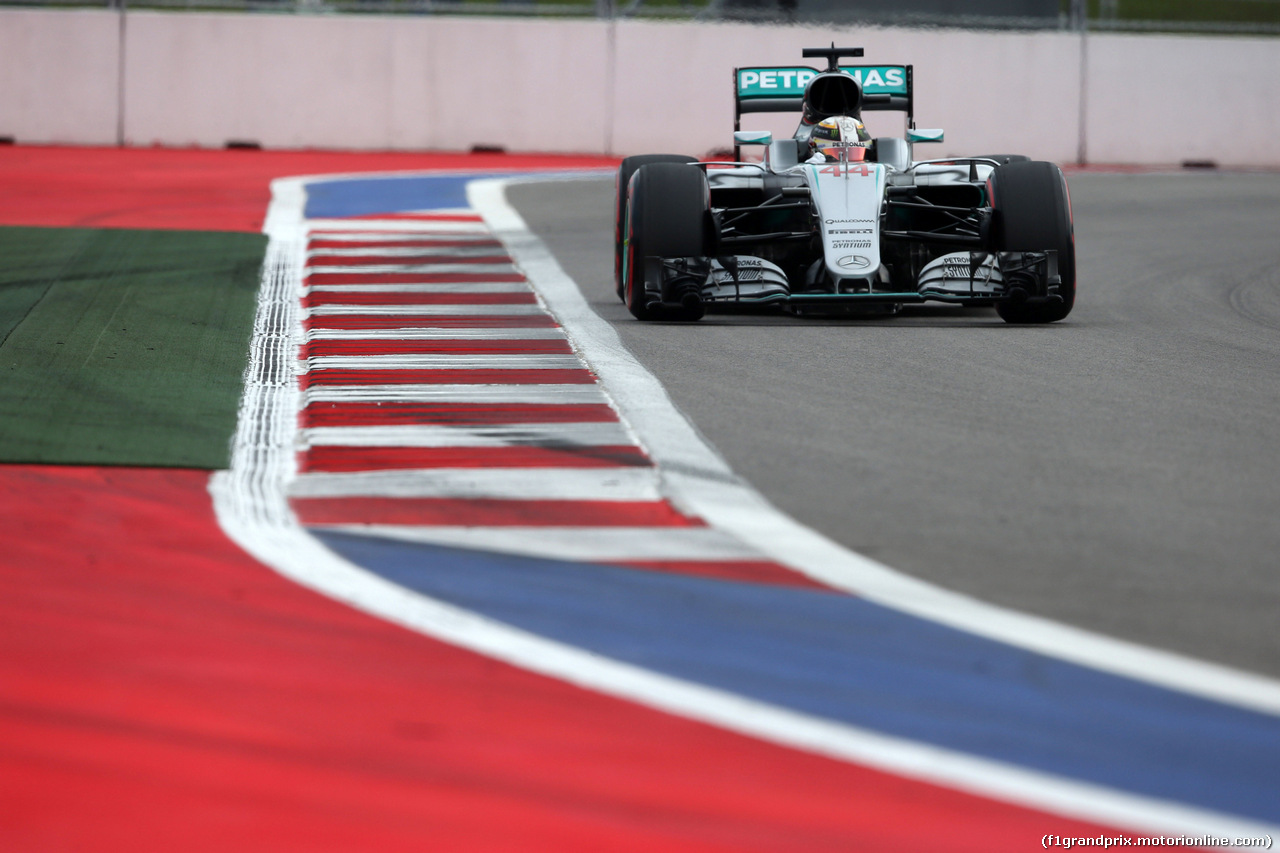 GP RUSSIA, 30.04.2016 - Qualifiche, Lewis Hamilton (GBR) Mercedes AMG F1 W07 Hybrid