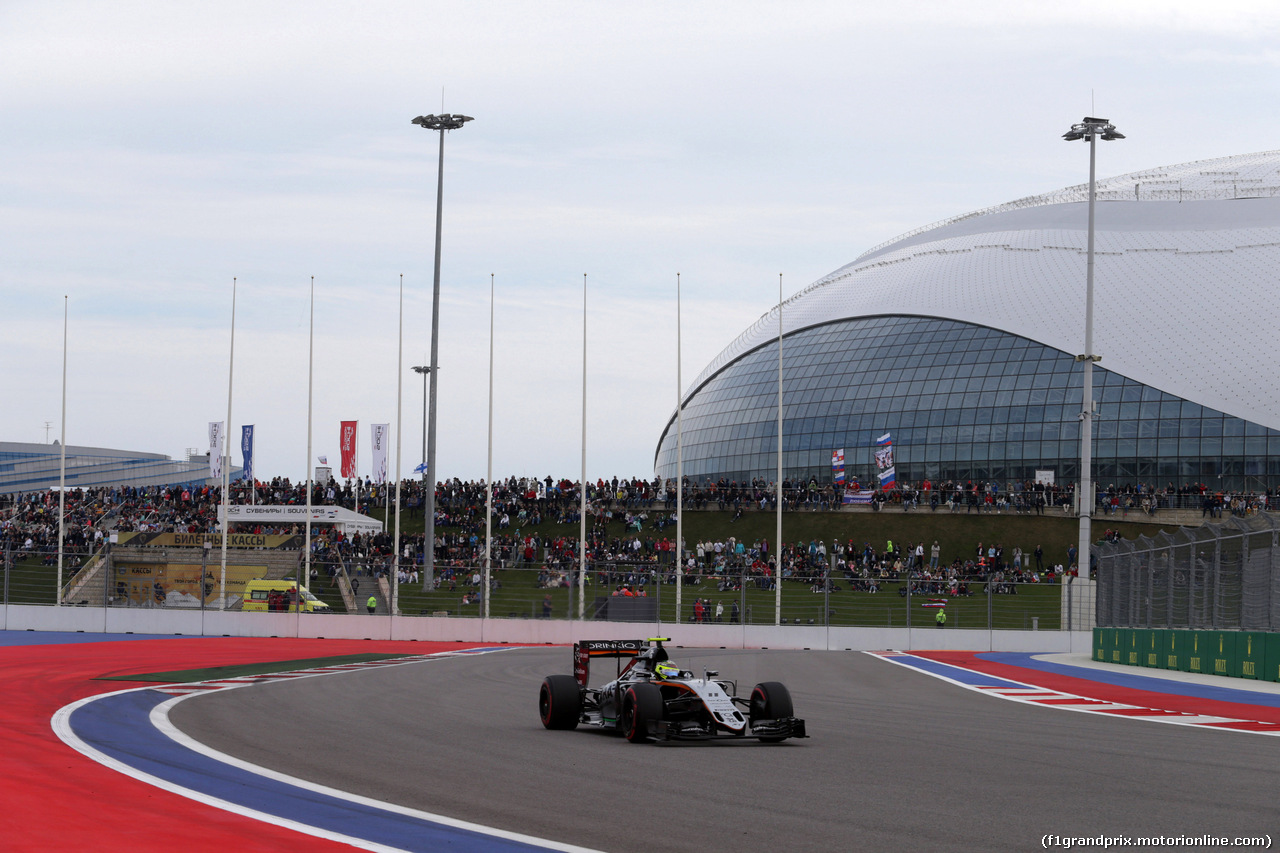 GP RUSSIA, 30.04.2016 - Qualifiche, Sergio Perez (MEX) Sahara Force India F1 VJM09