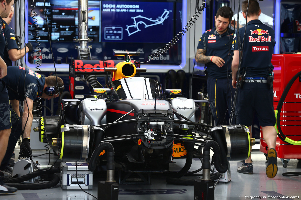 GP RUSSIA, 29.04.2016 - The Red Bull Racing RB12 with Aeroscreen