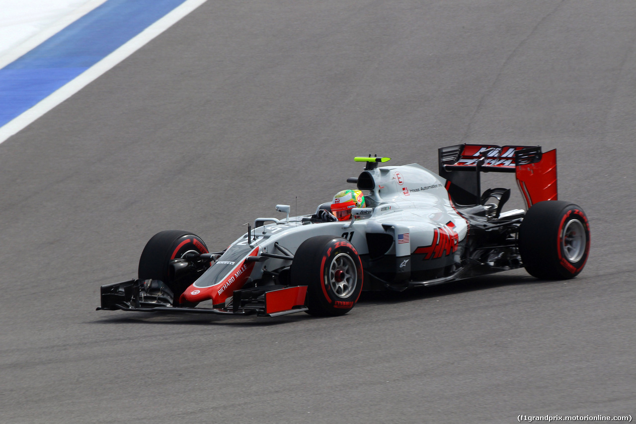 GP RUSSIA, 29.04.2016 - Prove Libere 1, Esteban Gutierrez (MEX) Haas F1 Team VF-16