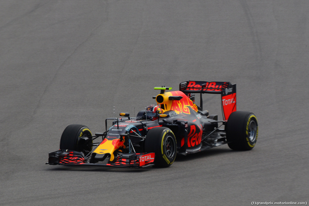 GP RUSSIA, 29.04.2016 - Prove Libere 1, Daniil Kvyat (RUS) Red Bull Racing RB12