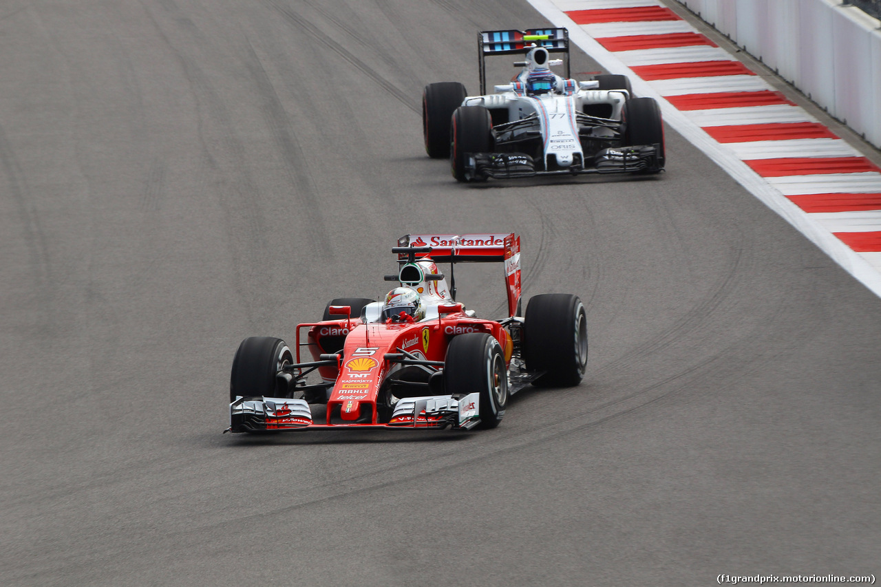 GP RUSSIA, 29.04.2016 - Prove Libere 1, Sebastian Vettel (GER) Ferrari SF16-H e Valtteri Bottas (FIN) Williams FW38