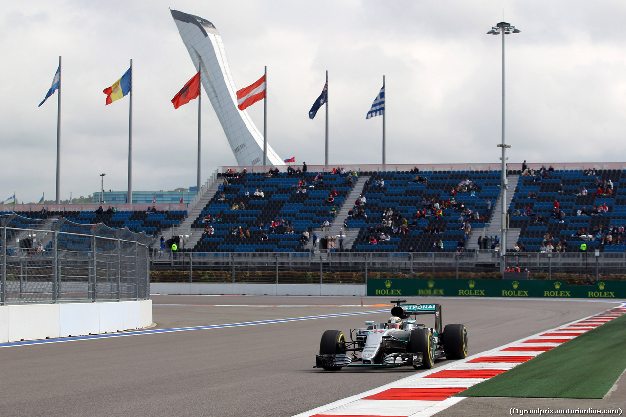 GP RUSSIA, 29.04.2016 - Prove Libere 1, Lewis Hamilton (GBR) Mercedes AMG F1 W07 Hybrid