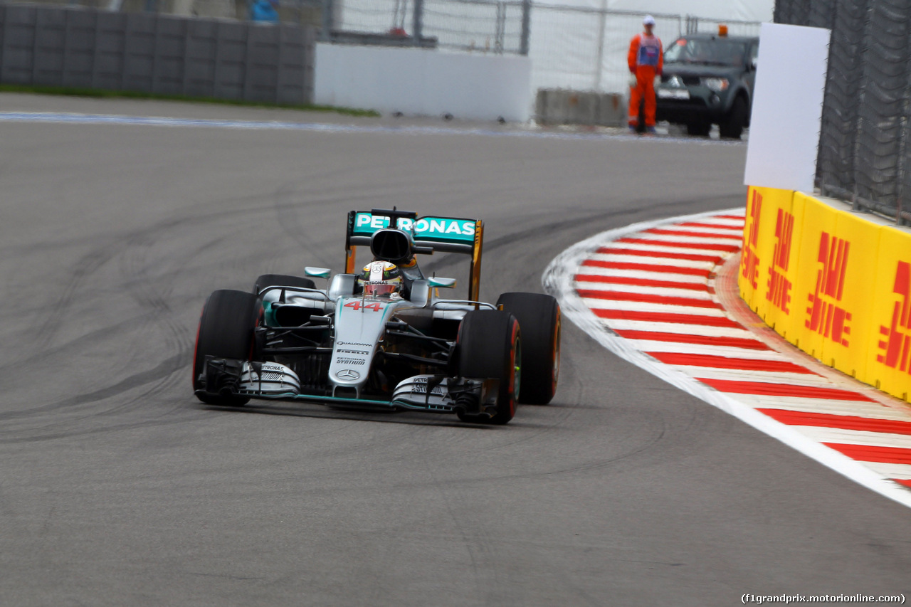 GP RUSSIA, 29.04.2016 - Prove Libere 1, Lewis Hamilton (GBR) Mercedes AMG F1 W07 Hybrid