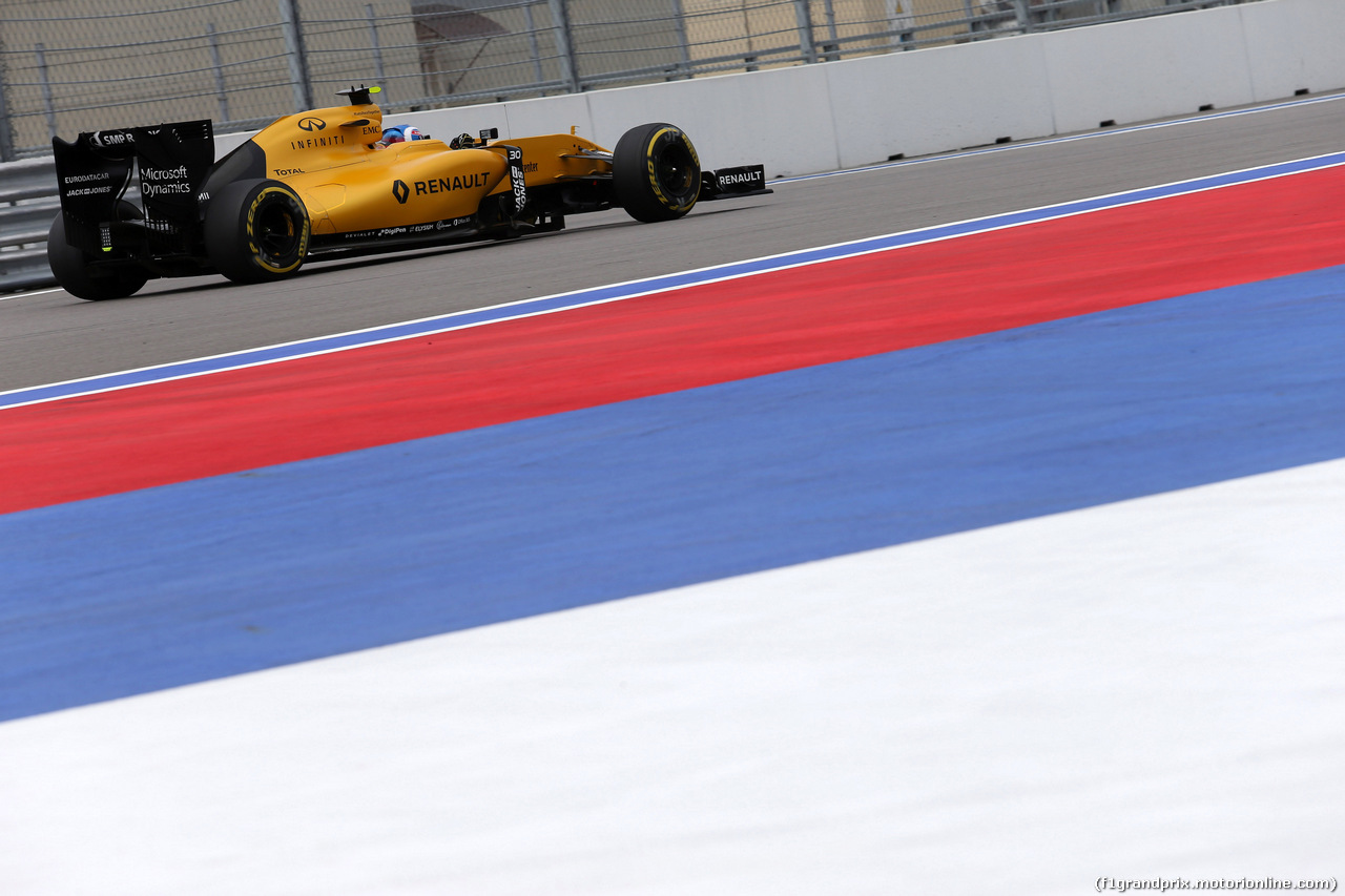 GP RUSSIA, 29.04.2016 - Prove Libere 1, Jolyon Palmer (GBR) Renault Sport F1 Team RS16