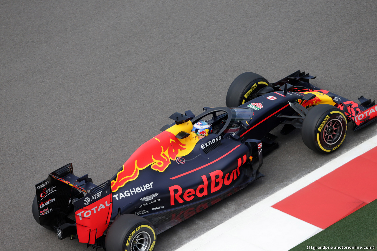 GP RUSSIA, 29.04.2016 - Prove Libere 1, Daniel Ricciardo (AUS) Red Bull Racing RB12 with Aeroscreen