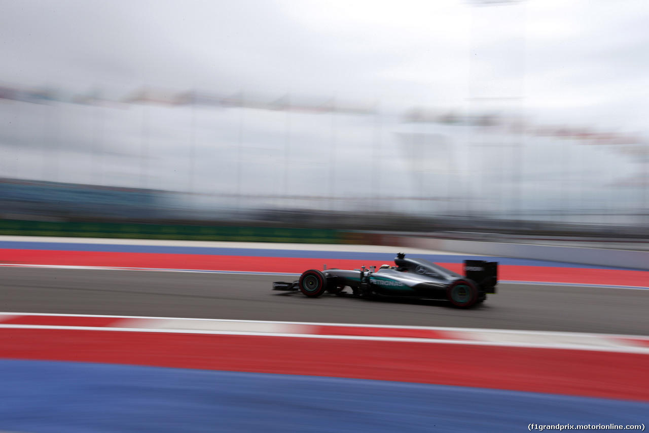 GP RUSSIA, 29.04.2016 - Prove Libere 1, Lewis Hamilton (GBR) Mercedes AMG F1 W07 Hybrid