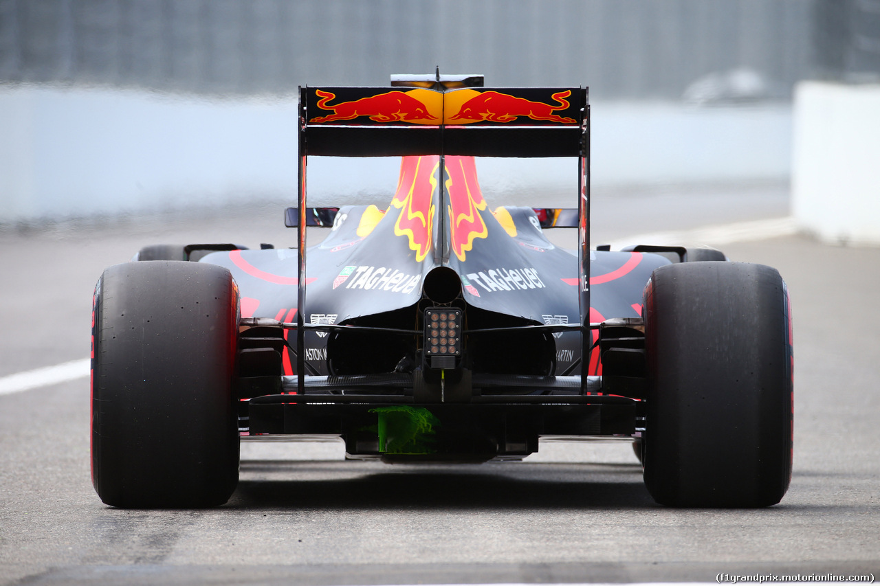 GP RUSSIA, 29.04.2016 - Prove Libere 1, Daniel Ricciardo (AUS) Red Bull Racing RB12