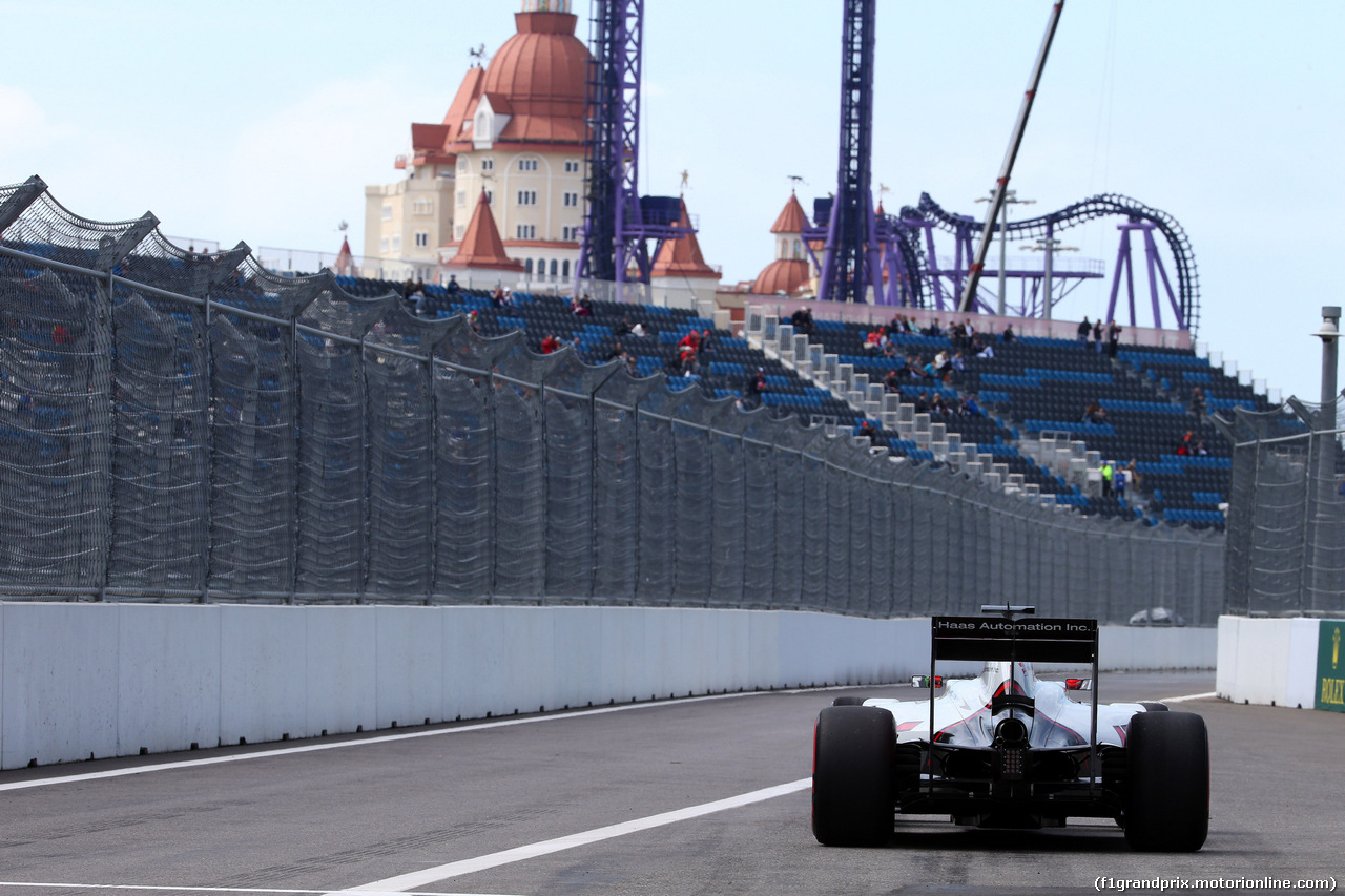 GP RUSSIA, 29.04.2016 - Prove Libere 1, Romain Grosjean (FRA) Haas F1 Team VF-16