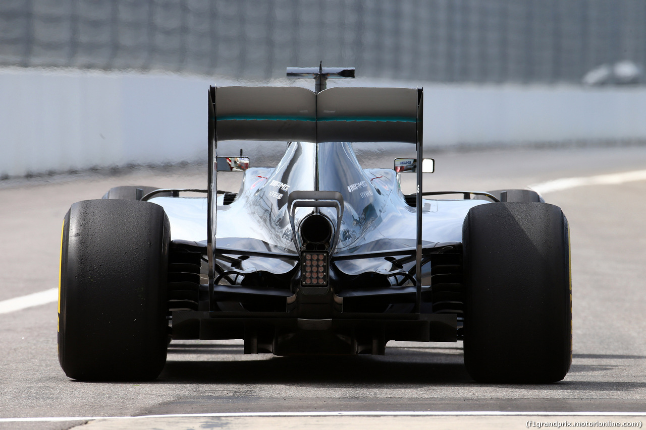 GP RUSSIA, 29.04.2016 - Prove Libere 1, Lewis Hamilton (GBR) Mercedes AMG F1 W07 Hybrid