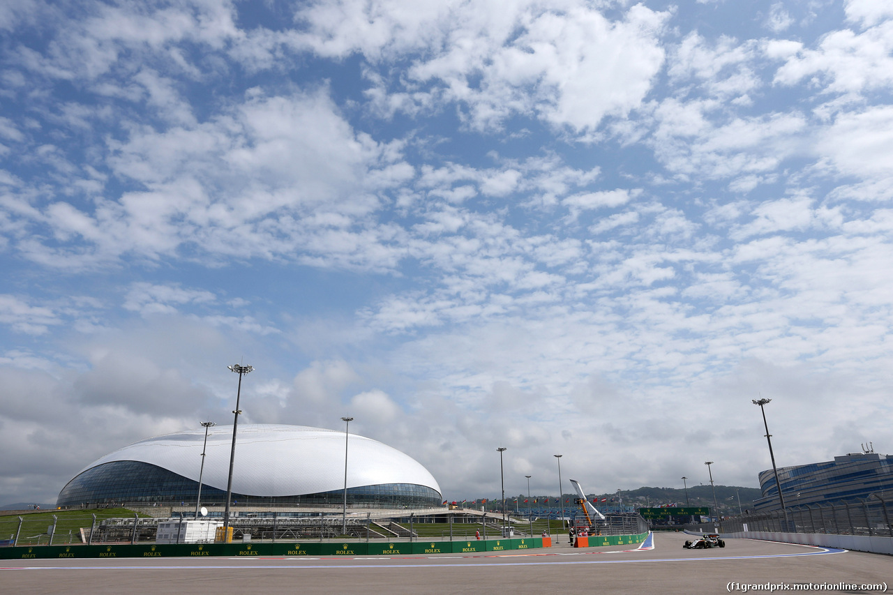 GP RUSSIA, 29.04.2016 - Prove Libere 1, Sergio Perez (MEX) Sahara Force India F1 VJM09