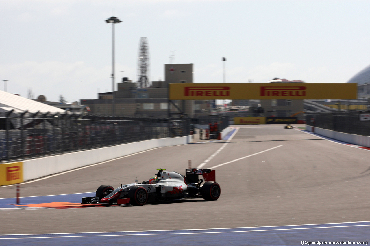 GP RUSSIA, 29.04.2016 - Prove Libere 2, Esteban Gutierrez (MEX) Haas F1 Team VF-16