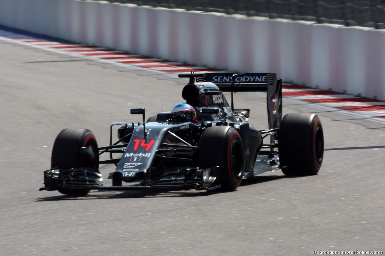 GP RUSSIA, 29.04.2016 - Prove Libere 2, Fernando Alonso (ESP) McLaren Honda MP4-31