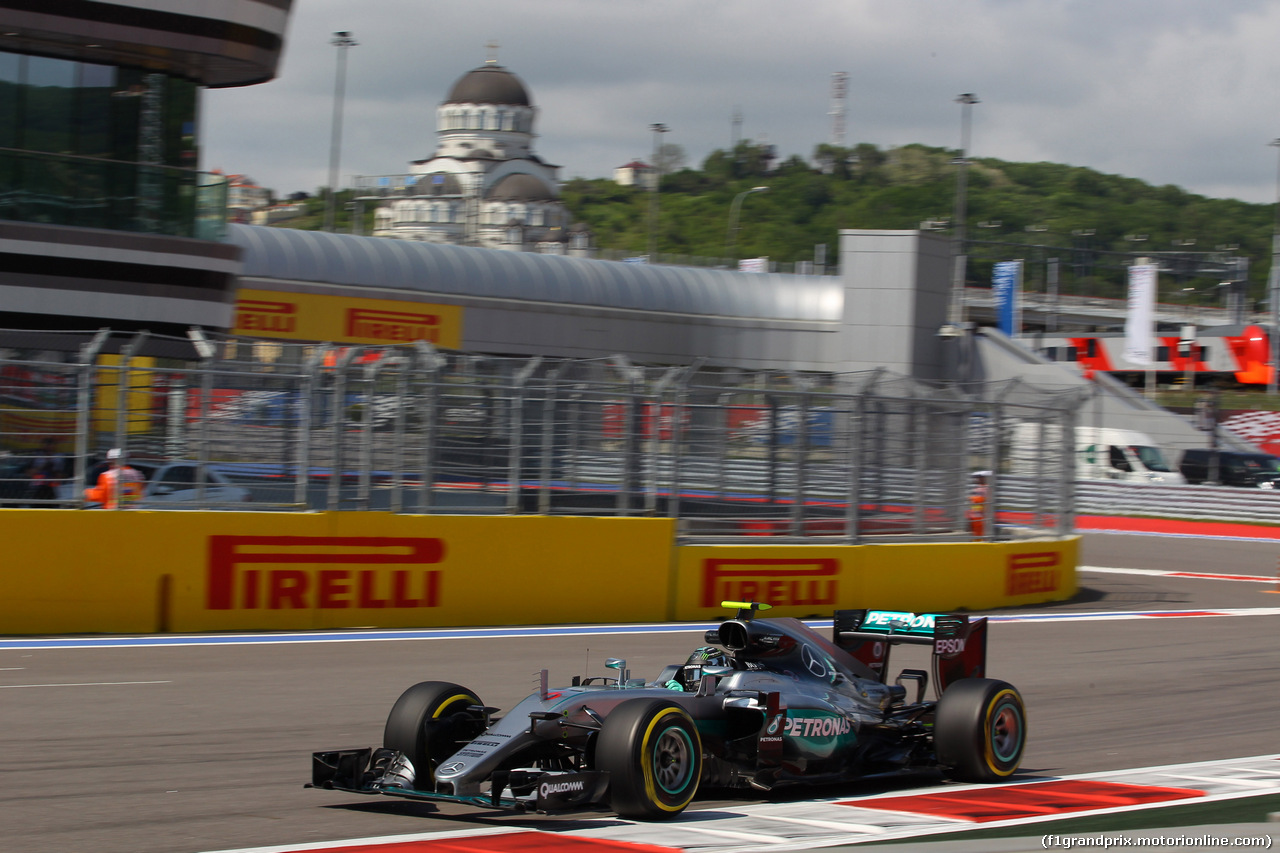 GP RUSSIA, 29.04.2016 - Prove Libere 2, Nico Rosberg (GER) Mercedes AMG F1 W07 Hybrid