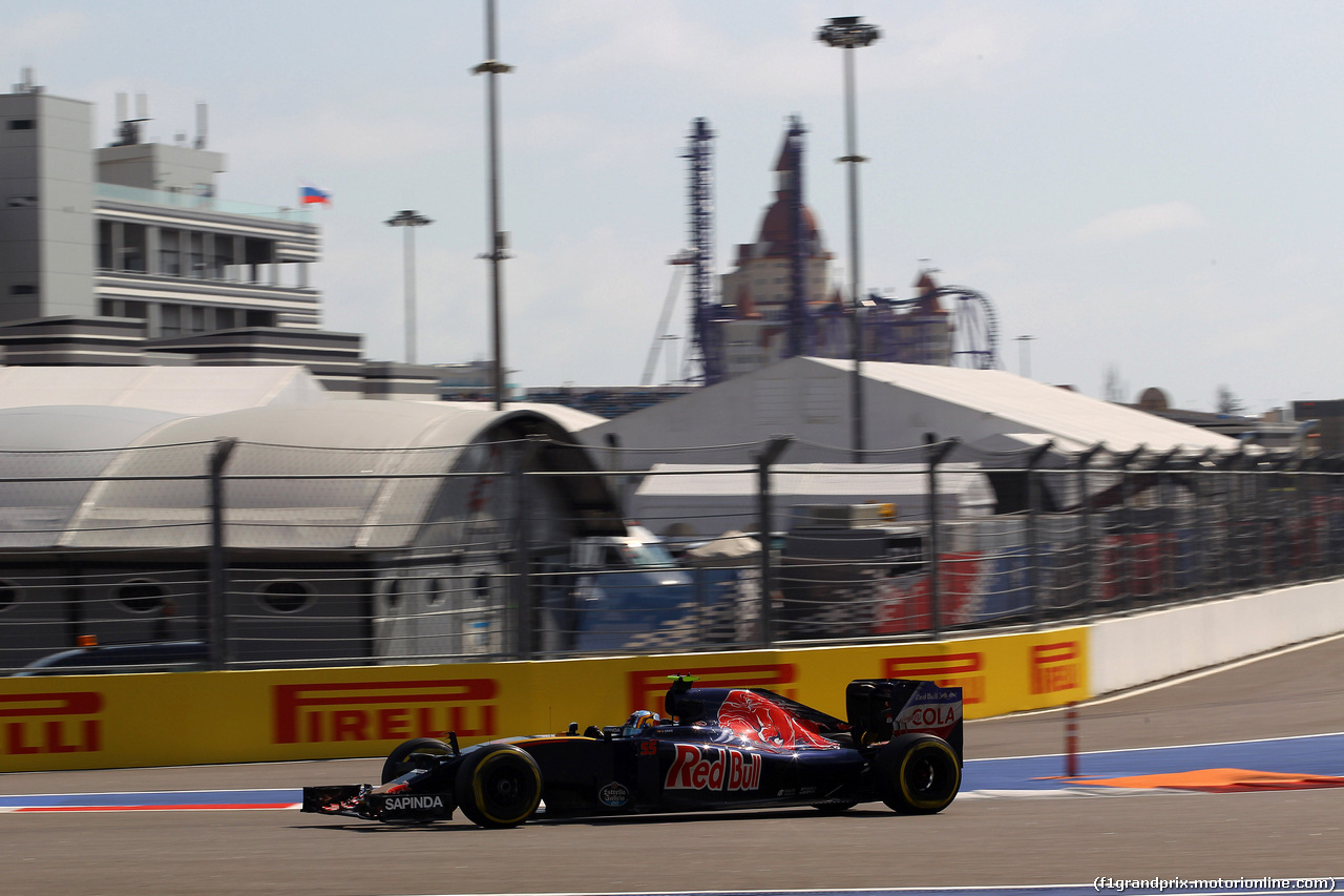 GP RUSSIA, 29.04.2016 - Prove Libere 2, Carlos Sainz Jr (ESP) Scuderia Toro Rosso STR11