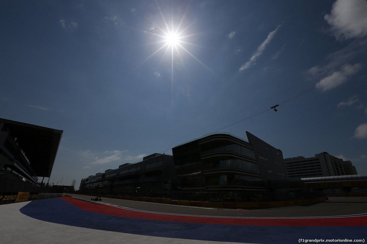 GP RUSSIA, 29.04.2016 - Prove Libere 2, Lewis Hamilton (GBR) Mercedes AMG F1 W07 Hybrid