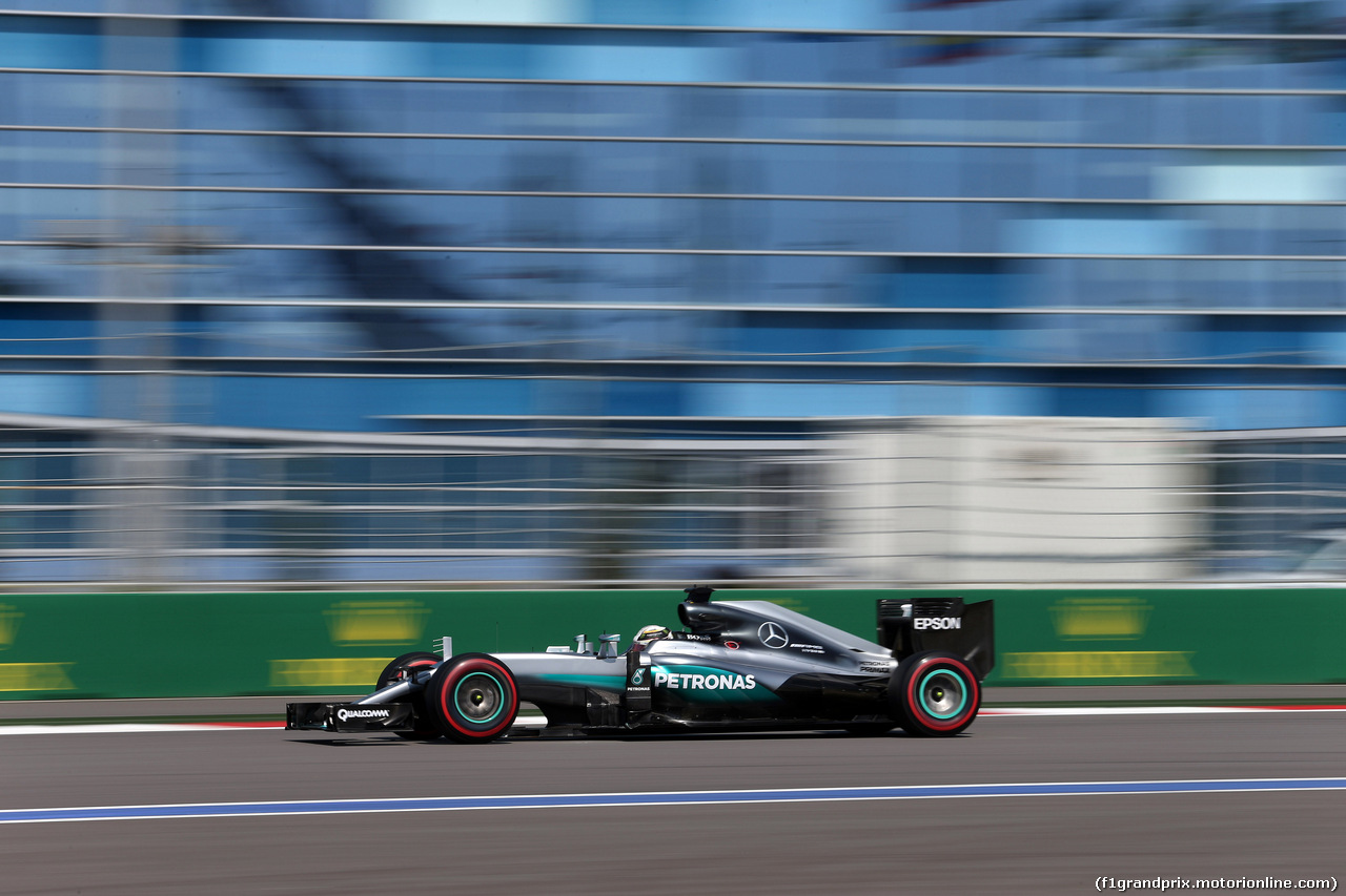 GP RUSSIA, 29.04.2016 - Prove Libere 2, Lewis Hamilton (GBR) Mercedes AMG F1 W07 Hybrid